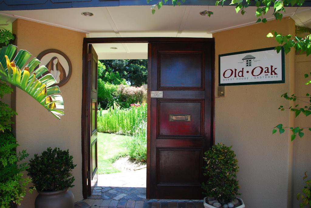 Old Oak Guest House Белвил Екстериор снимка